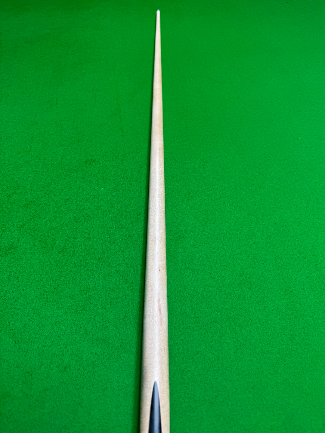 Eagle Cues Ultimate 2043 – 8.6mm – TI Ferrule – 58" – 17.9oz