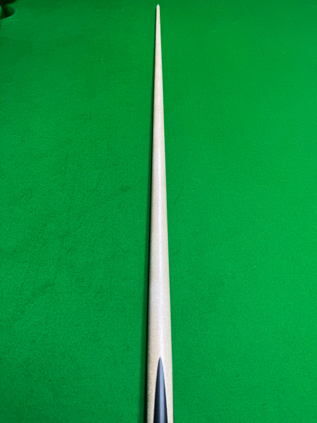 Eagle Cues Ultimate 2046 – 8.8mm – TI Ferrule – 59.25" – 18.5oz